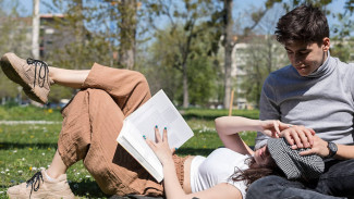 6 Tanda Cinta Sejati, Bukan Hanya Sekadar Menginginkan Tubuhmu Saja