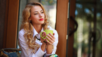 5 Tanda Belahan Jiwa Sedang Memikirkan Kamu, Salah Satunya Bahagia