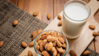 14 Efek Samping Susu Almond Yang Harus Kamu Ketahui