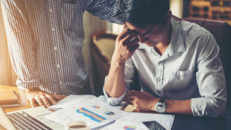 6 Cara Diplomatis Menghadapi Bos Micromanaging