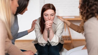 Mengapa Suasana Hati Orang Lain Bisa Ikut Memengaruhi Mood Kita? Ini Alasannya