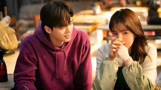 6 Tanda Kamu Merasa Insecure Dengan Hubunganmu, Perbaiki Sebelum Kandas