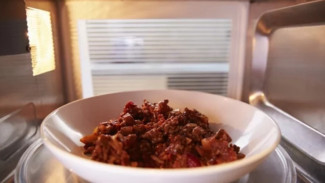 6 Makanan yang Tidak Boleh Dimasukkan ke Microwave