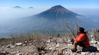 Puncak Gunung Sindoro Puncak Gunung Sindoro