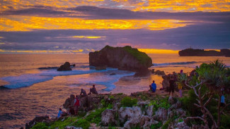 Pantai Sundak Yogyakarta, Pantai Berbau Mitos Tentang Anjing dan Landak