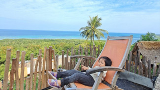 Menikmati Keindahan Karimunjawa dari Ketinggian di Bukit Love