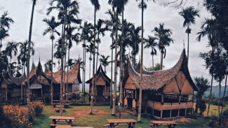 Istana Rakyat Selaras Alam, Tempat Asyik Menenangkan Diri di Sumbar