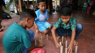 Peduli Masa Depan Anak Bangsa, Achmad Irfandi Pelopori Pendidikan Budaya Lewat Kampung Lali Gadget