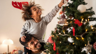 4 Zodiak Yang Menjadi Bibi Dan Paman Terbaik, Ponakan Auto Lengket!