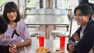 Masalahnya Cintaku Terlanjur Memilihmu, Meski Aku Punya Sejuta Pilihan Di Depanku