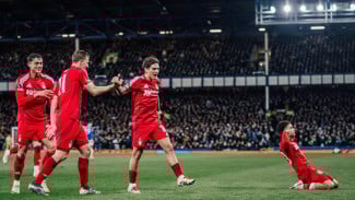 Nottingham Masuk 2 Besar Liga Inggris