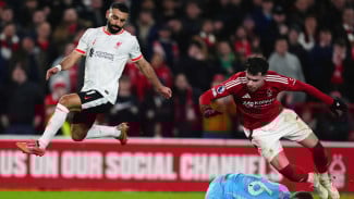 Liverpool Lolos Dari Kekalahan Nottingham Forest: Saat Salah Menjadi Masalah