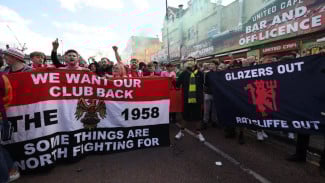 Fans MU Bikin Huru-Hara di Old Trafford di Hari Terakhir