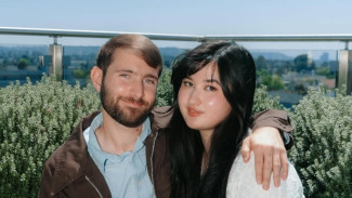 Stephanie Poetri Resmi Menikah dengan Asher Novkov di Beverly Hills, AS