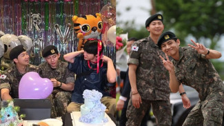 Jin BTS Hadirkan Dirinya Sebagai Hadiah Untuk RM dan V, So Sweet Bangat!