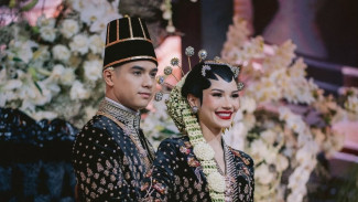 Pesona Al Ghazali dan Alyssa Daguise dalam Balutan Busana Pengantin Adat Jawa
