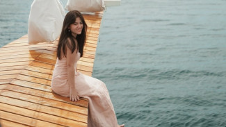 Marsha Aruan Pukau Netizen dengan Liburan Tropis: Anggun dan Menawan!