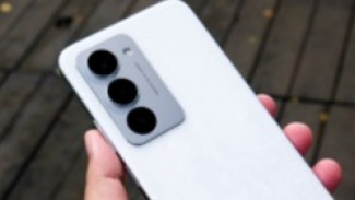 Redmi 15 5G: Flagship Look, Mid-Range Price — Xiaomi Bikin Geger Agustus 2025