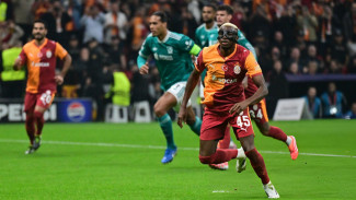 Osimhen Bersinar, Liverpool Tenggelam di Turkiye