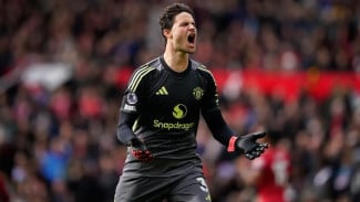 Bermain Gemilang, Bintang MU Dibanding Legenda Besar Klub