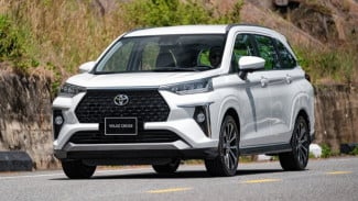 Apakah Toyota Veloz Cross Harus Diservis Berkala?