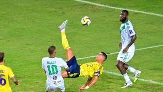 Ronaldo Membuat Penggemar Arab Terdiam Dengan Tendangan Salto Supernya