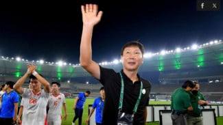 Tak Terkalahkan! Rekor Fantastis Pelatih Kim Bawa Vietnam Sapu Bersih 5 Laga Tandang
