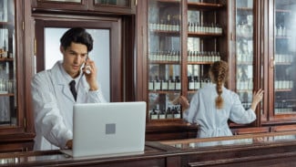 Menjadi Garda Depan Digitalisasi Kesehatan bersama PORMIKI Semarang