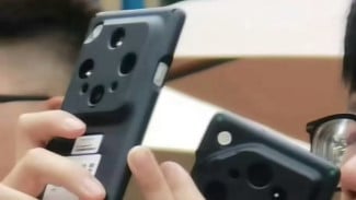 Oppo Find X9 Ultra Muncul di Dunia Nyata, Kamera 200MP Ganda dan Snapdragon 8 Elite Gen 5 Siap Jadi Andalan