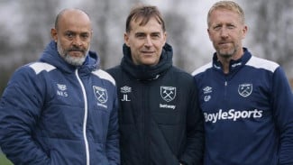 Sebuah Tim Liga Primer Membayar Tiga Manajer Sekaligus