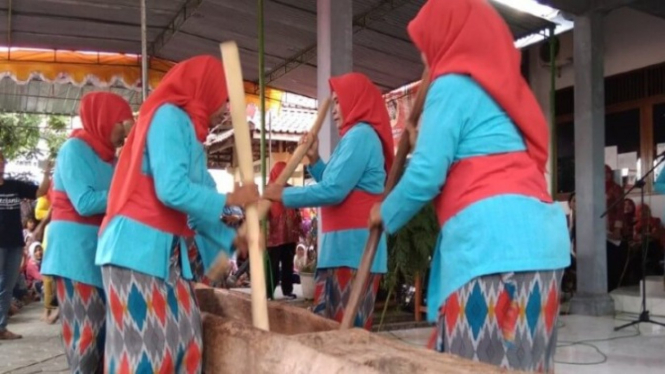 Bendrong Lesung, tradisi turun temurun masyarakat Banten