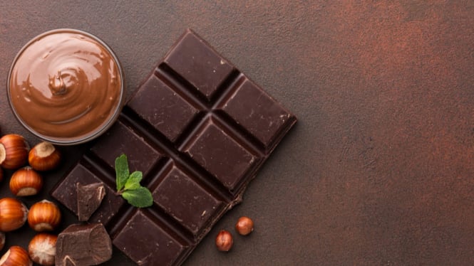 Dark cokelat