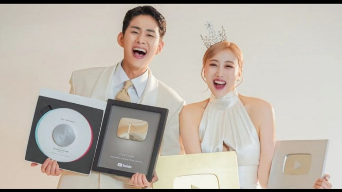 YouTuber Korea "Enjoy Couple" resmi menikah