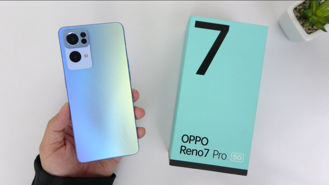 OPPO Reno 7 Pro