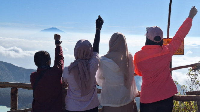 TekTok ke Gunung Sagara Garut