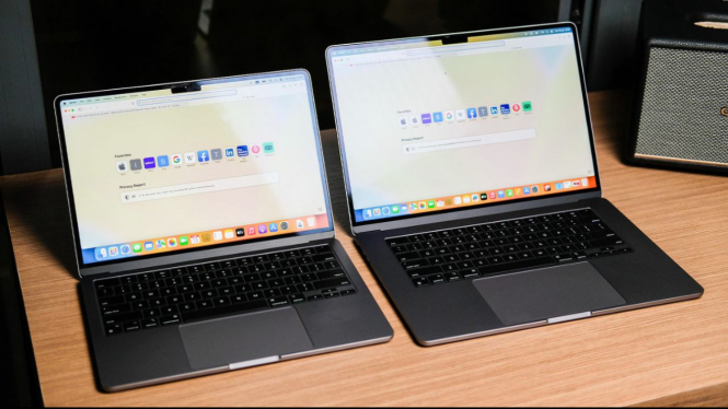 Macbook Air M2 13 inci atau 15 inci