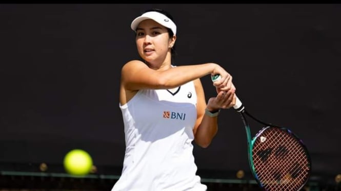 Aldila Sutjiadi saat tampil di Wimbledon 2024