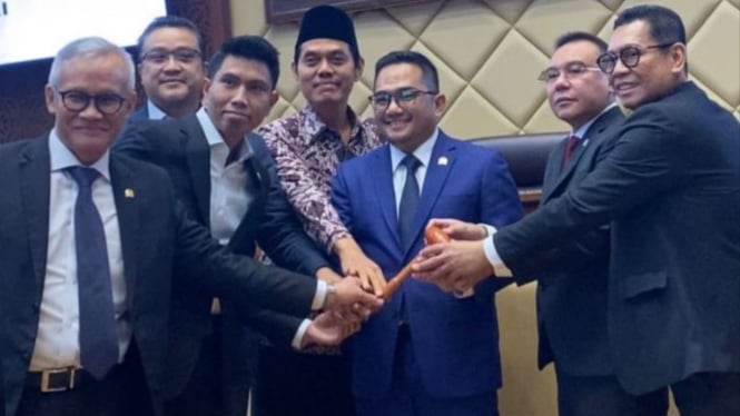 Wakil Ketua DPR RI dan pimpinan Komisi II