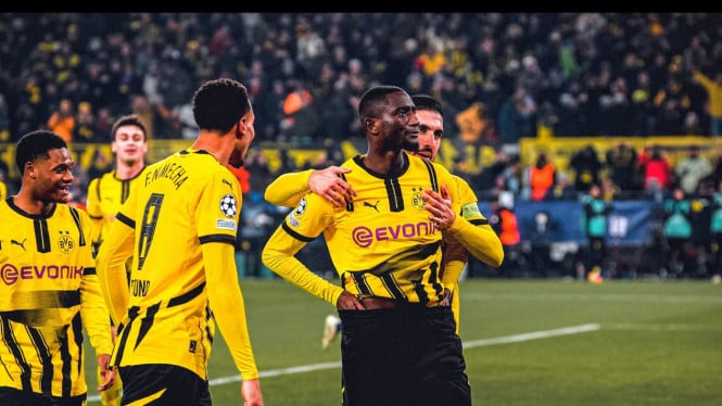 selebrasi gol pemain Borussia Dortmund