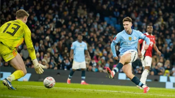 McAtee membuat hattrick gol buat Manchester City