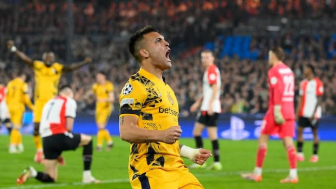 selebrasi gol Lautaro di leg pertama vs Feyenoord