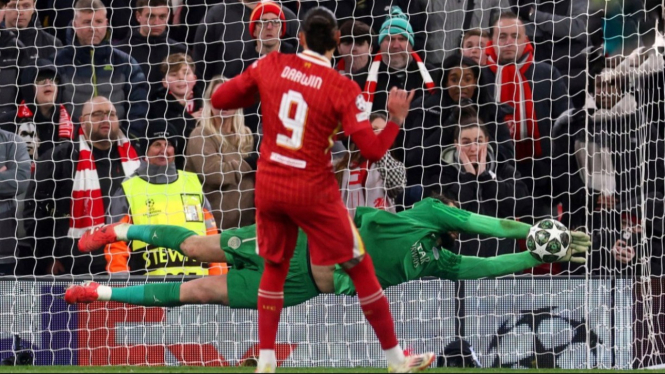 Donnarumma memblok penalti Darwin Nunez