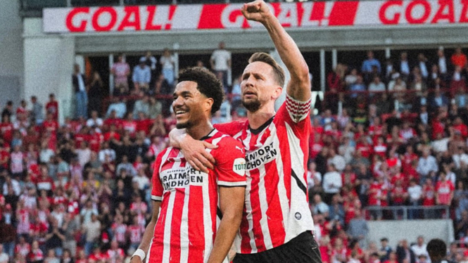 PSV Eindhoven rebut puncak klasemen Eredivisie
