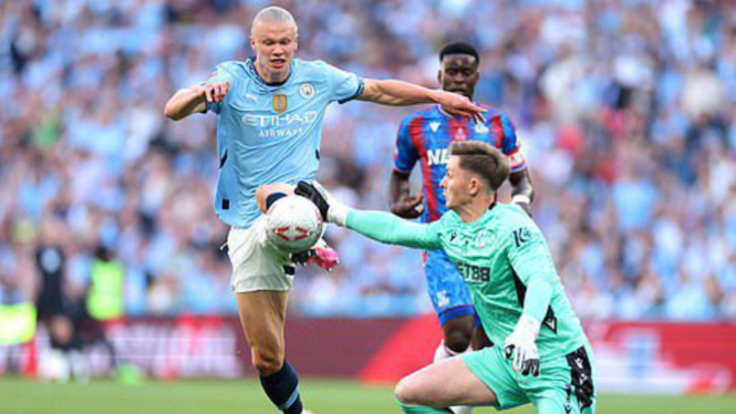 Haaland vs Dean Henderson - Final FA Cup 2025