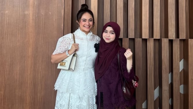 Marshanda dan putrinya