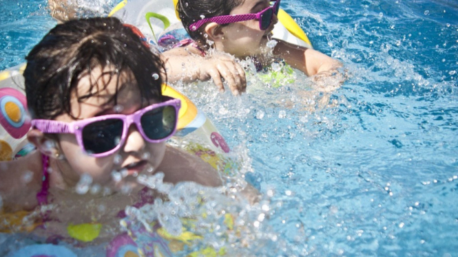 Berenang