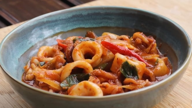 Rahasia Resep Cumi Asam Manis Saus Padang.