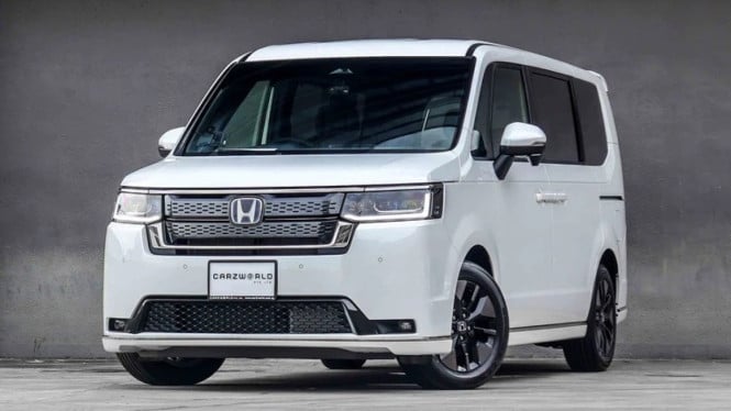Honda Step Wagon resmi hadir di Indonesia dengan desain kotak.