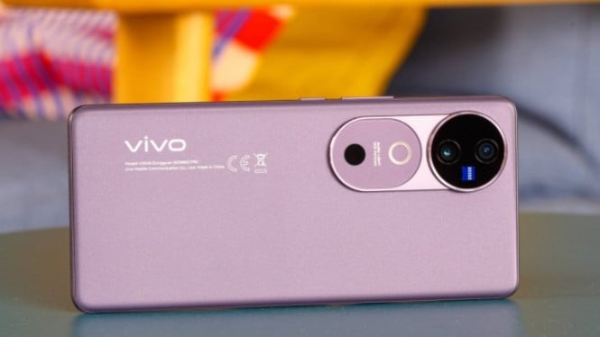 Vivo V40