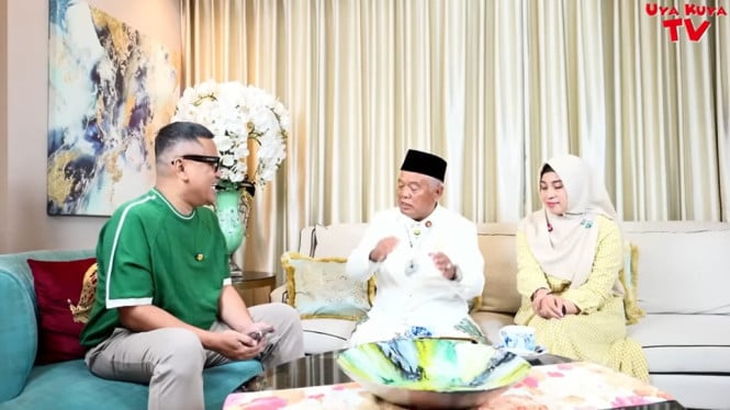 Yai Mim & Istri Klarifikasi di Podcast Uya Kuya